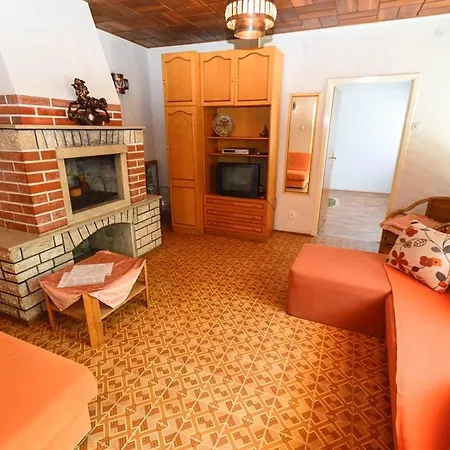 6 Apartament Pula