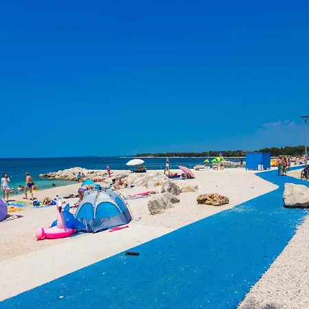 6 * Pula