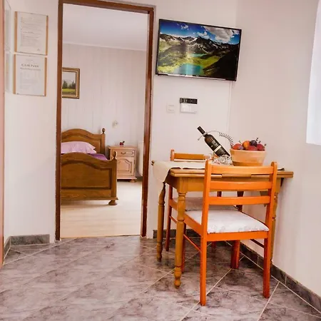 6 Apartment *
